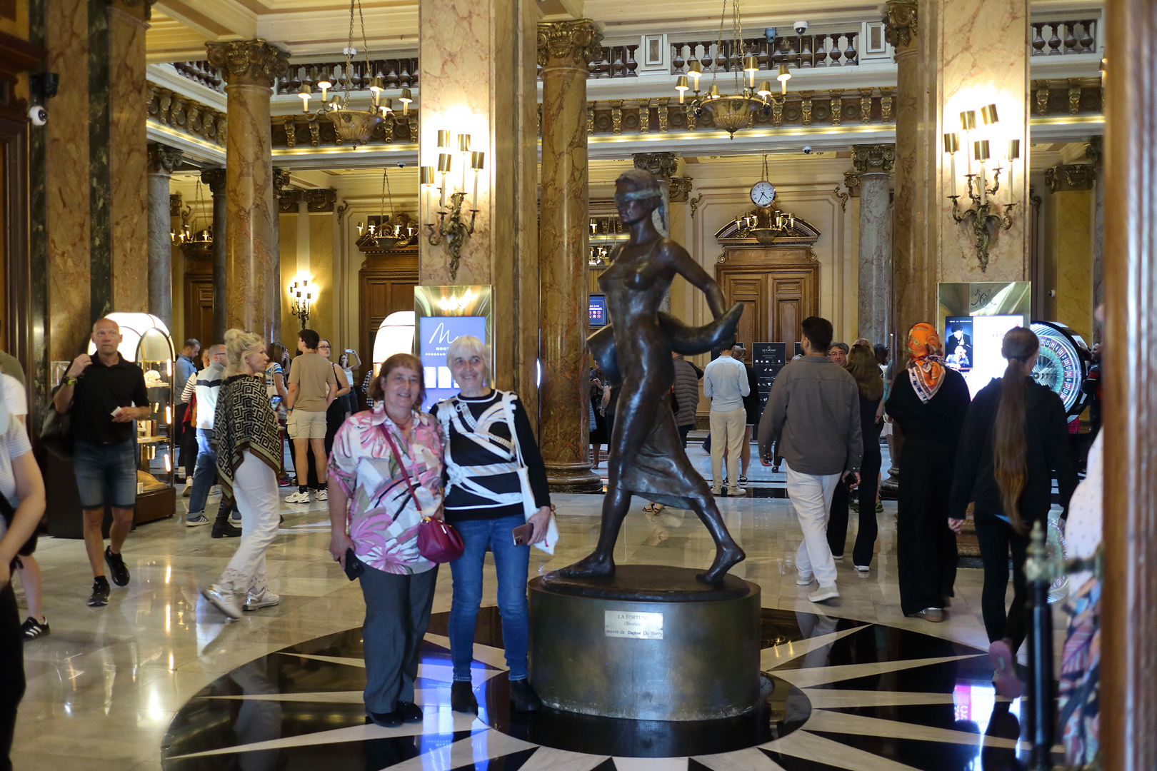 Хор 'София' пя на
Лазурния бряг