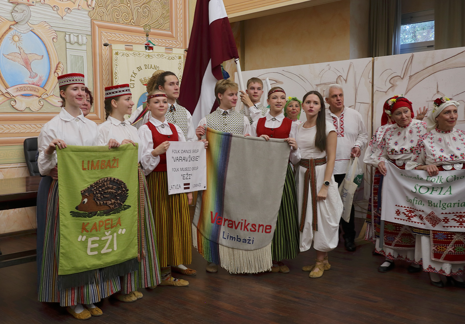 Хор 'София' пя на
Лазурния бряг